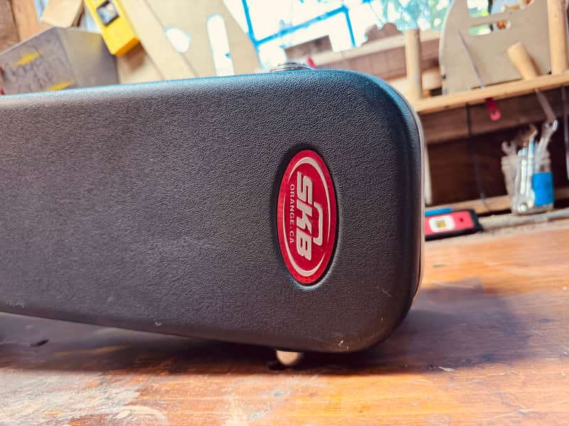 SKB Acoustic Guitar Hard Case image 1