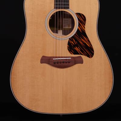 Taylor Gold Label 710e Dreadnought Acoustic Guitar