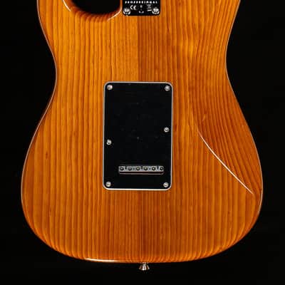 Fender American Professional II Stratocaster Roasted Pine Rosewood Fingerboard (251) image 3