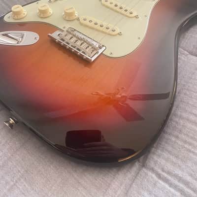 Fender American Professional Stratocaster, Maple Neck, 3-Tone Sunburst, Left Handed w/Original Hardshell Case, Mint Condition image 3