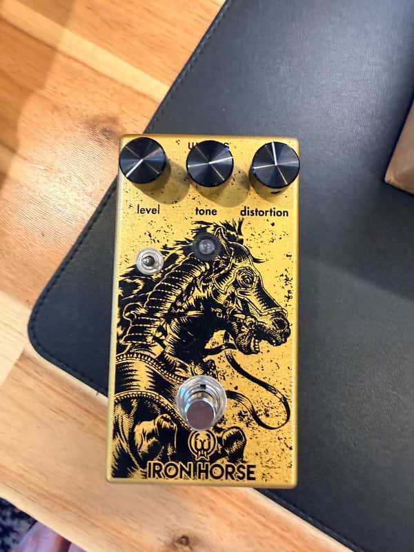 Walrus Audio Iron Horse V2