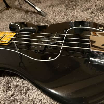 Squier Classic Vibe '70s Precision Bass 2015 - Present - Black image 9