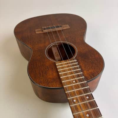 Martin 1T IZ Tenor Uke image 8