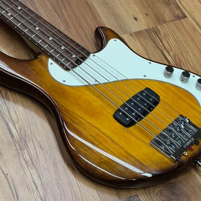 Fender American Deluxe Dimension Bass V Violin Burst image 5