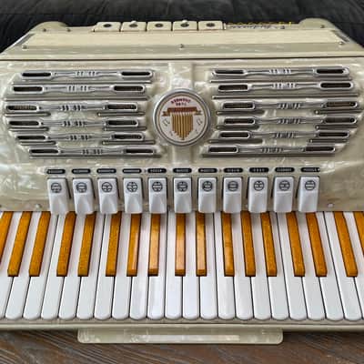 Titano Virtuoso Accordion image 1