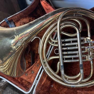 Olds Ambassador Horn 1966s - Brass image 2