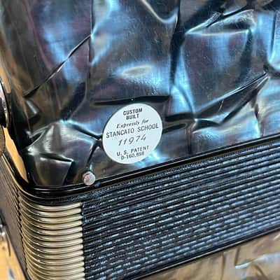 Enrico Roselli 34-Key 96-Button 2-Stop Accordion image 7