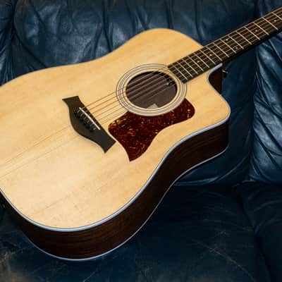 Taylor 210ce 2022 - Satin Natural image 1