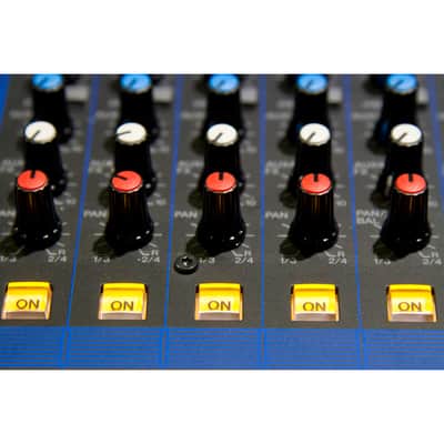 Yamaha MG12XU 12-Input 4-Bus Mixer with Effects image 6