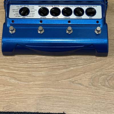 Line 6 MM4 Modulation Modeler (Mint / Barely Used) w/ Box & Manual image 1
