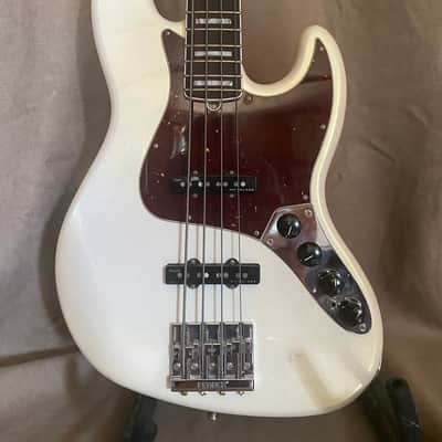 Fender American Ultra Jazz Bass with Rosewood Fretboard 2019 - Present - Arctic Pearl image 3