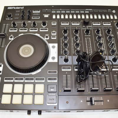 Roland DJ-808 4-Deck Serato DJ Controller image 2