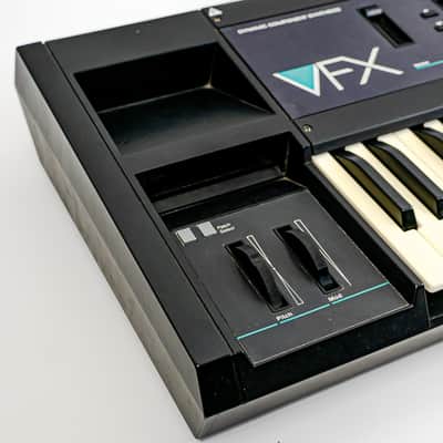 Ensoniq VFX Keyboard Synthesizer w/ VPC-100 Cartridge, Expression and Sustain Pedals, Manual image 8