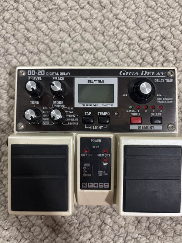 Boss DD-20 Giga Delay 2005 - Present - White image 1
