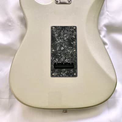 G&L LEGACY 2005 - Light Metallic Lacquer image 3