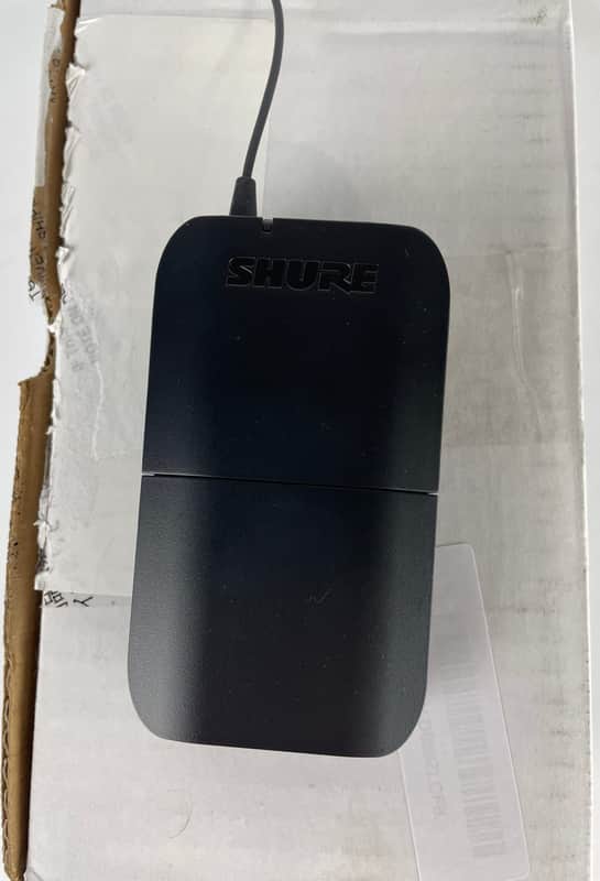 Shure BLX1 Bodypack Wireless Microphone Transmitter, J11 Band image 1