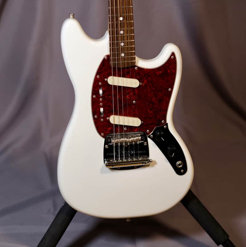 Fender MIJ Traditional II 60s Mustang | Reverb Canada