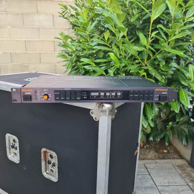 Vintage Roland SDE-3000 Digital Delay MIJ image 3