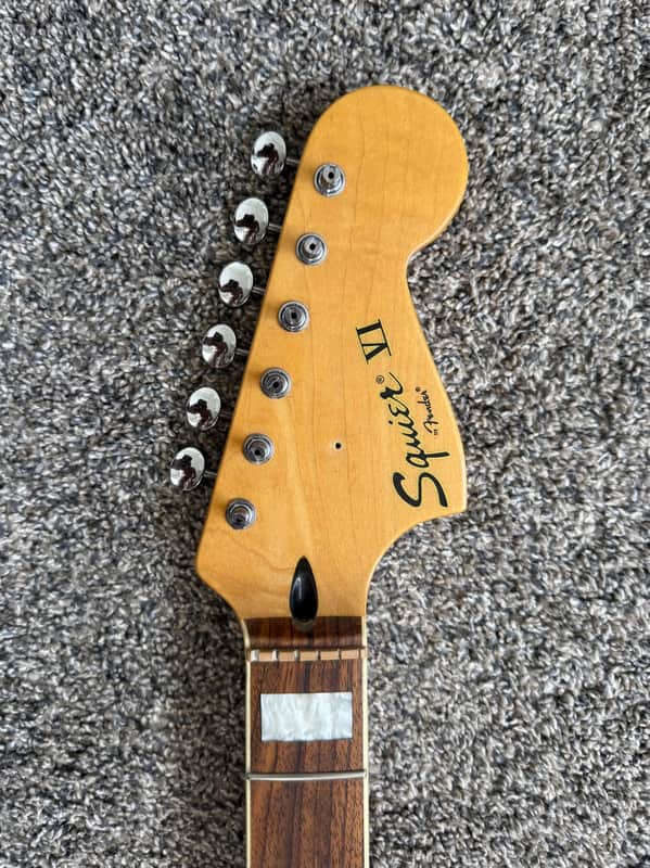 Squier Vintage Modified Bass VI