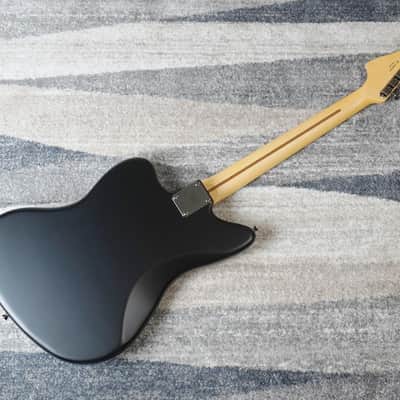 *NEW IN BOX* 2026 Fender MIJ Hybrid II Jazzmaster Noir – Limited Edition New Color image 3