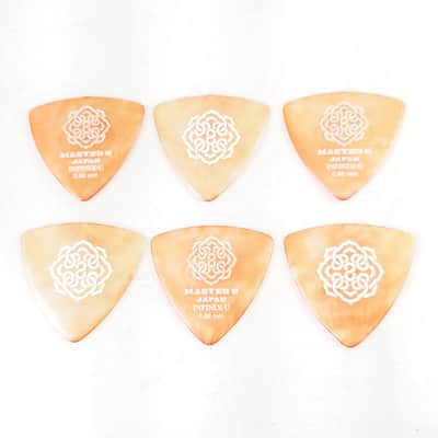 Master 8 INFINIX-U Grip Guitar Picks .88mm Triangle Medium 6-Pack image 3