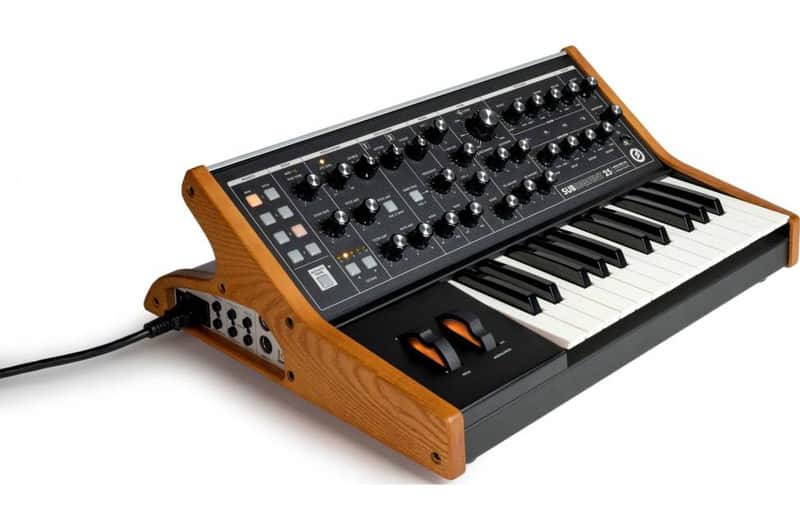 MOOG MUSIC SUBSEQUENT 25 Sintetizzatore Analogico Duofonico 25 Tasti image 1