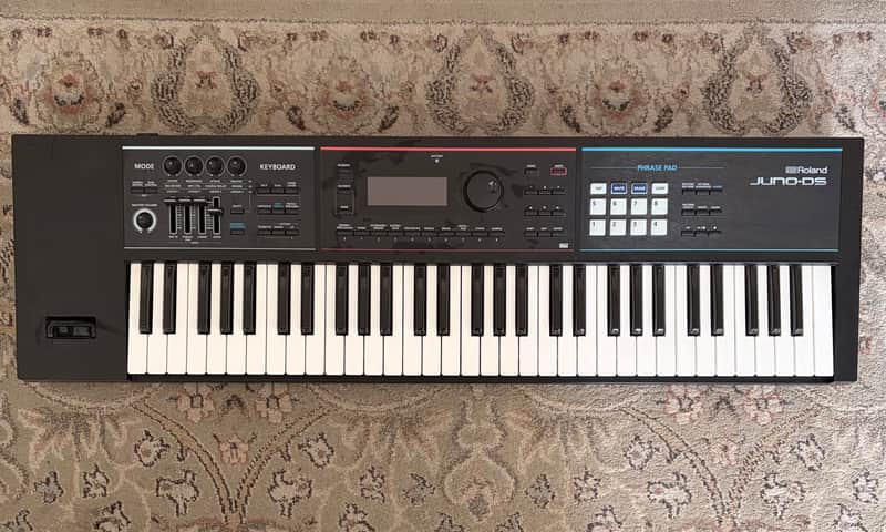 Roland Juno DS61 Synthesizer 2018 - Present - Black image 1