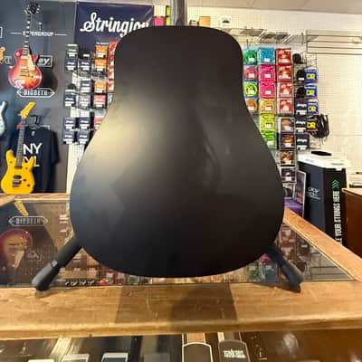 Martin DX Johnny Cash - Present - Black image 4
