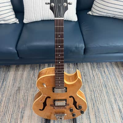 Heritage H-575 Carved Solid Top Used Bild 4
