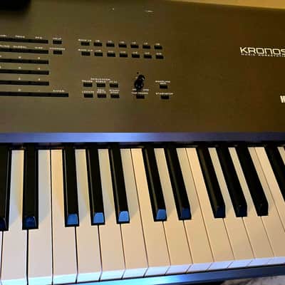 Korg Kronos 73 2010s - Black image 3