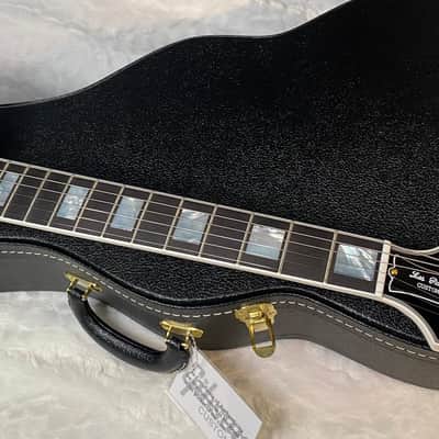 NEW! Gibson Les Paul Custom - Alpine White - Ebony Board - Authorized Dealer - Only 9.5 lbs - G06451 image 6