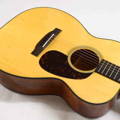 Martin Standard Series 00-18 2025 - Natural image 4