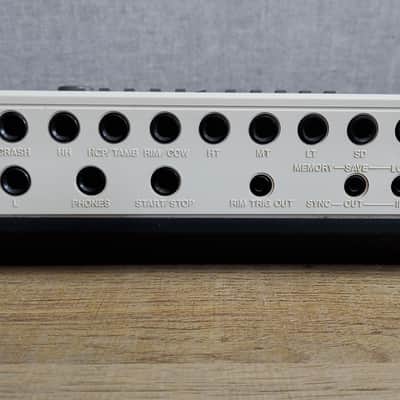 Roland TR-707 Rhythm Composer 1985 - White image 9