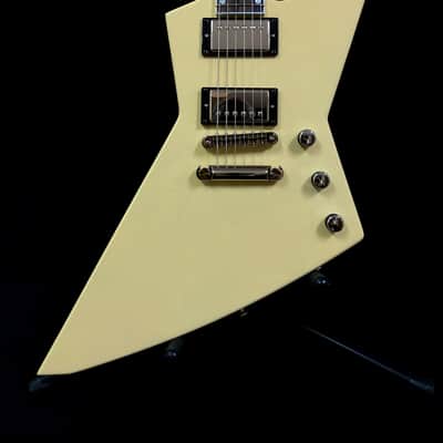 Harcom Guitars Arcturus Hubbard White Custom Shop, Boutique Kelly, Explorer, Warrior image 3
