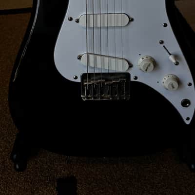 Squier  Bullet  1983-1984 - Black MIJ image 4