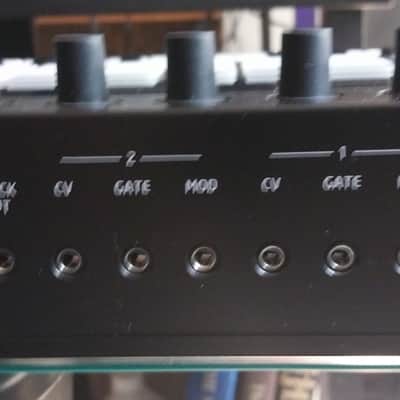 Novation 61 SL MK III MIDI Controller 2018 - Present - Black image 9