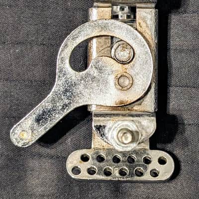 Ludwig P-338 Pioneer Strainer Throw Off 1940s - Chrome image 3