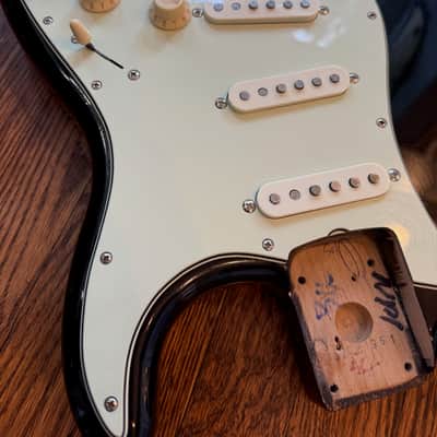 Fender Road Worn 60's Black Stratocaster Loaded Body Pure Vintage 65 Pickups Nitro Journeyman Relic image 6