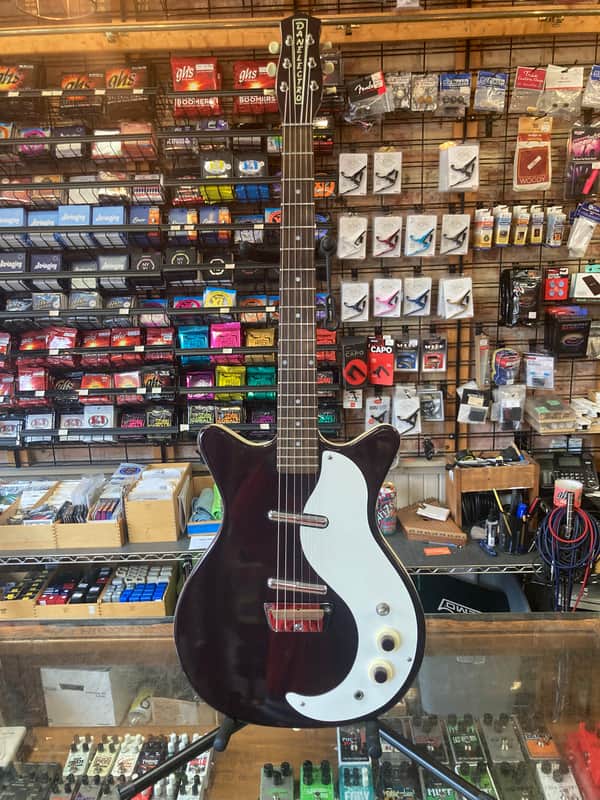 Danelectro DC-3 1998 - 2004 - Burgundy Metalic image 1