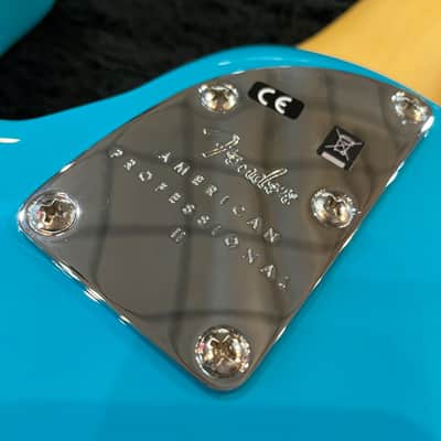 Fender American Professional II Jazz Bass RW Miami Blue 9lbs, 2oz #US210066379 J Bass USA image 9