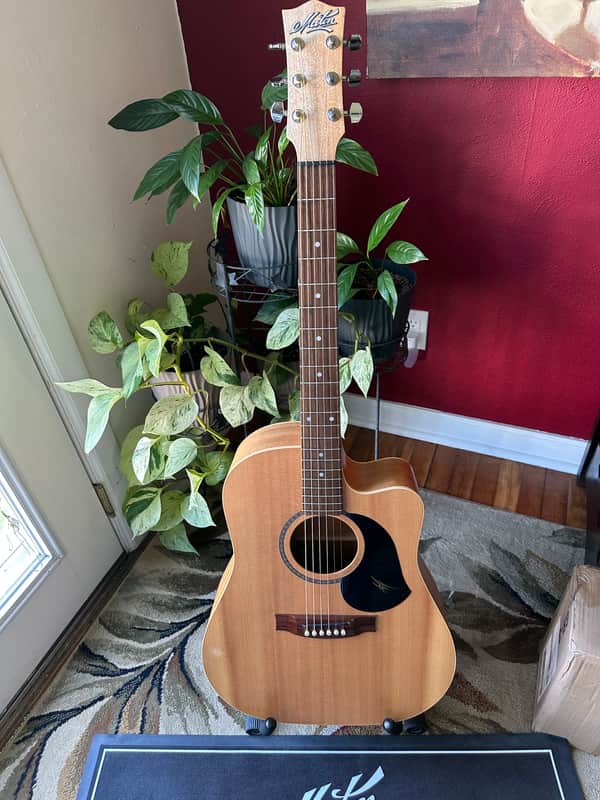 Maton EM 225c w/AP5 pro 2011 - Satin image 1