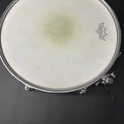 Ludwig No. 404 Acrolite 5x14" 8-Lug Aluminum Snare Drum with Pointed Blue/Olive Badge 1969 - 1979 - Matte Aluminum image 2