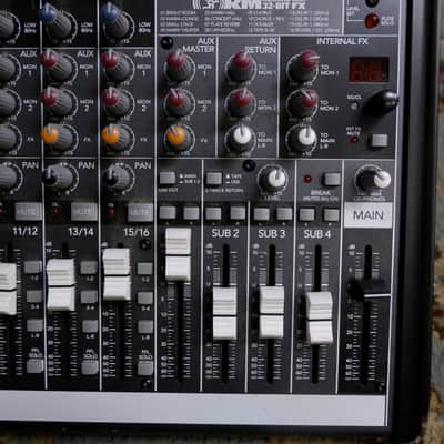 Mackie ProFX16 16-Channel Effects Mixer - Dark Gray image 6