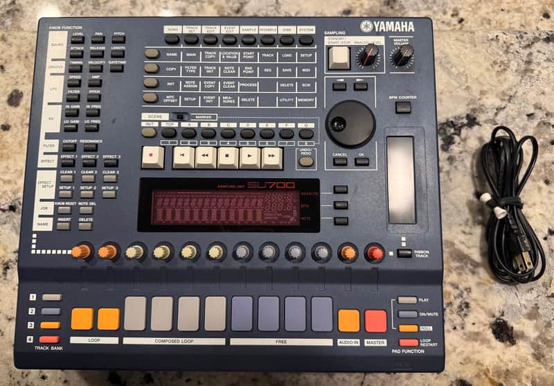 Used Yamaha SU700 (1998-2001) image 1