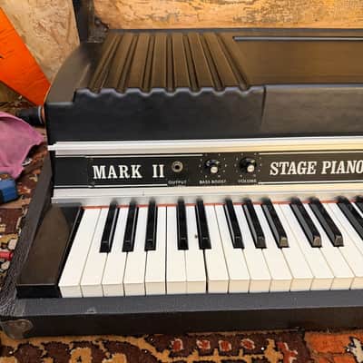 Vintage 1981 Fender Rhodes Mark Two MKII Stage 73 Electric Piano w/ Legs & Pedal image 2