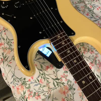 1977 Fender Stratocaster - Olympic White image 22