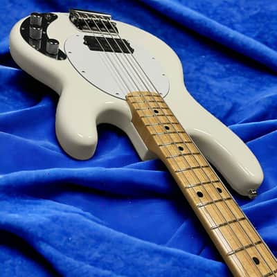 Ernie Ball Music Man StingRay 4 "70's Retro", Gloss White / Maple image 6