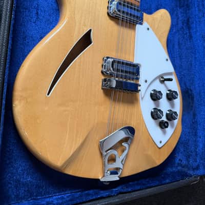 Rickenbacker 360/12 1967 - Mapleglo image 22