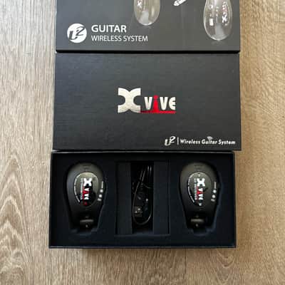 Xvive U2 Wireless Guitar System 2010s - Black image 1