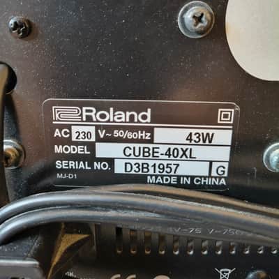 Roland CUBE-40XL 2-Channel 40-Watt 1x10" Guitar Combo 2010 - 2013 - Black image 5